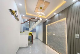 NHÀ 1/ CHIẾN LƯỢC, HẺM 4M, 30M2, 2 TẦNG 2PN GIÁ NHỈNH 3 TỶ